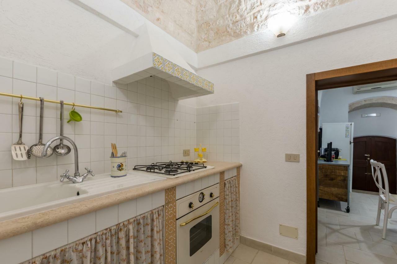 Dimora Zafferano - Guest House ออสตูนี ภายนอก รูปภาพ