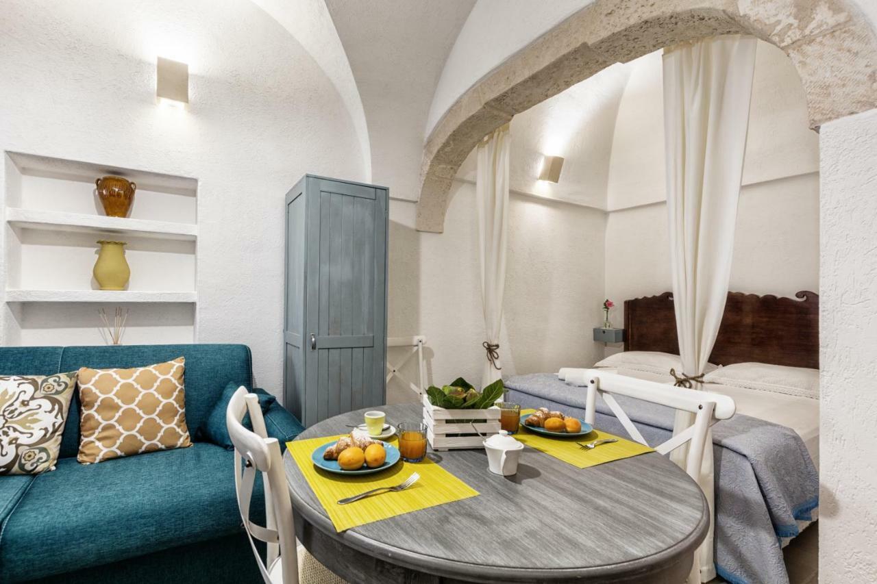 Dimora Zafferano - Guest House ออสตูนี ภายนอก รูปภาพ